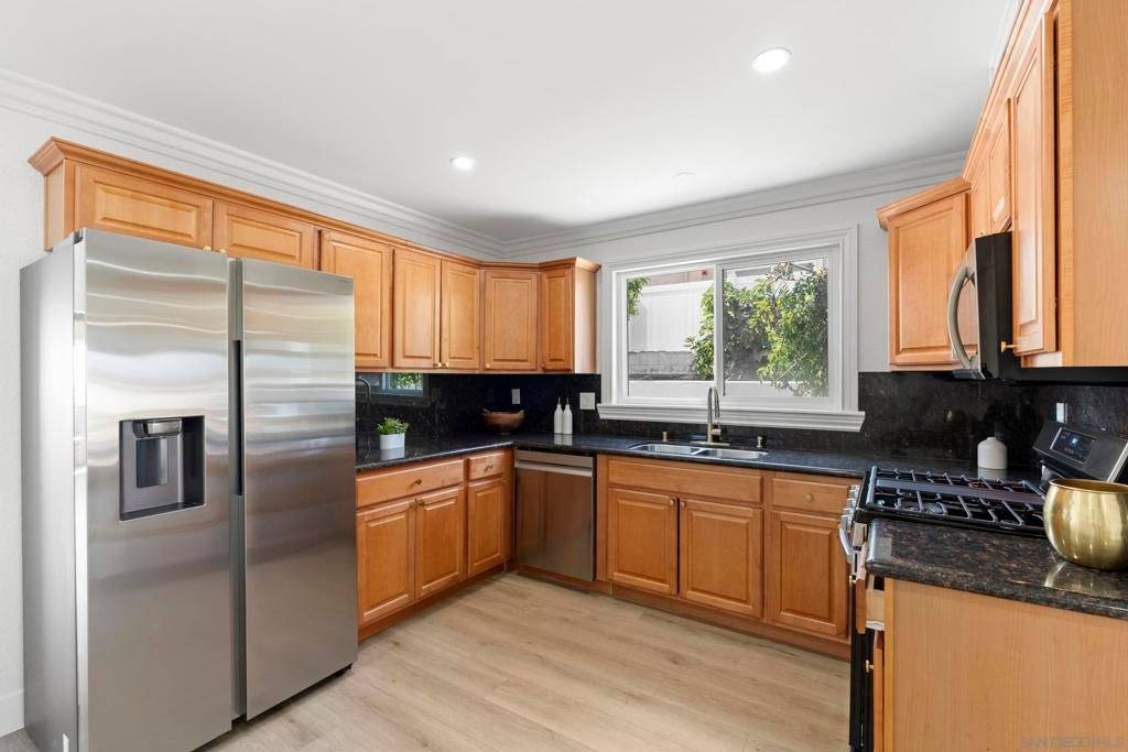 Image 13 of property listing at 838 Wiler Dr, Chula Vista, CA 91910