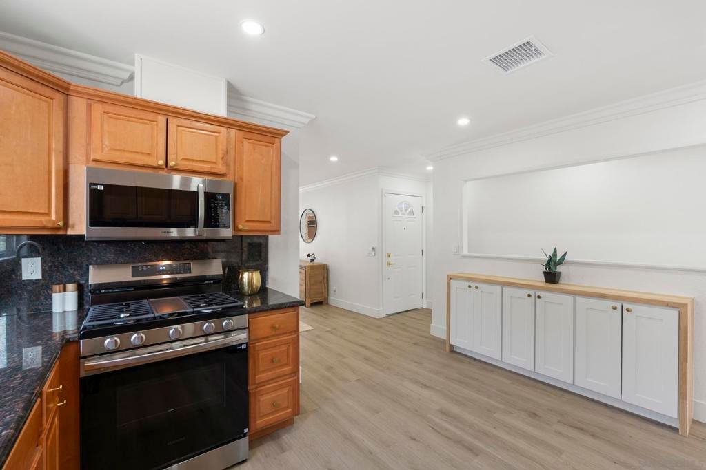 Image 15 of property listing at 838 Wiler Dr, Chula Vista, CA 91910