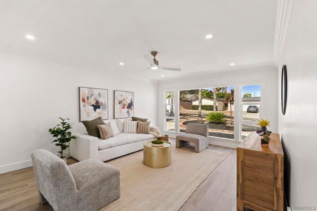 Image 3 of property listing at 838 Wiler Dr, Chula Vista, CA 91910