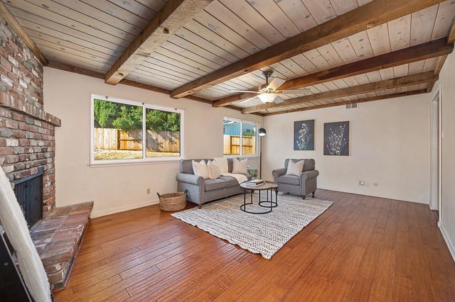 4950 Richwood Ct, Fair Oaks, CA 95628