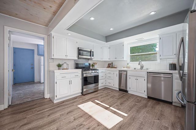 4950 Richwood Ct, Fair Oaks, CA 95628