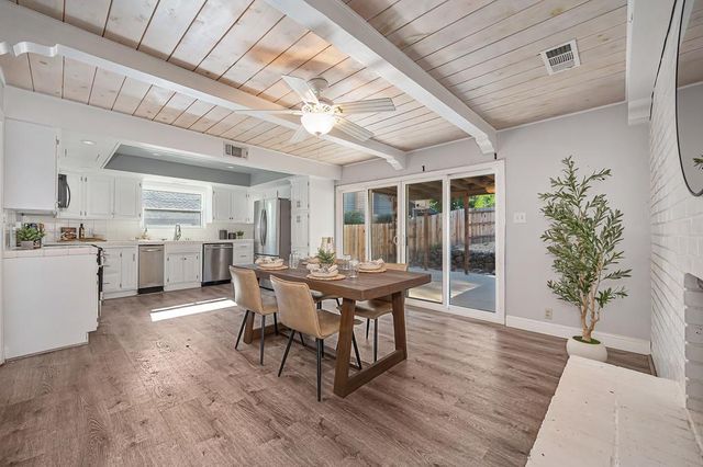 4950 Richwood Ct, Fair Oaks, CA 95628