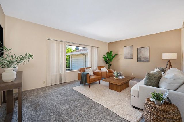 4950 Richwood Ct, Fair Oaks, CA 95628