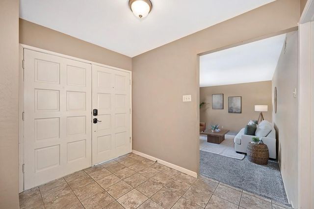 4950 Richwood Ct, Fair Oaks, CA 95628