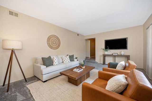 4950 Richwood Ct, Fair Oaks, CA 95628