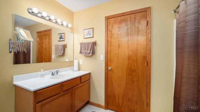 104 Maple Ridge, Mt Orab, OH 45154