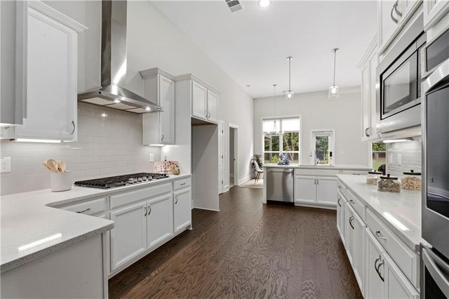 6130 Bentley Commons Drive, Cumming, GA 30040