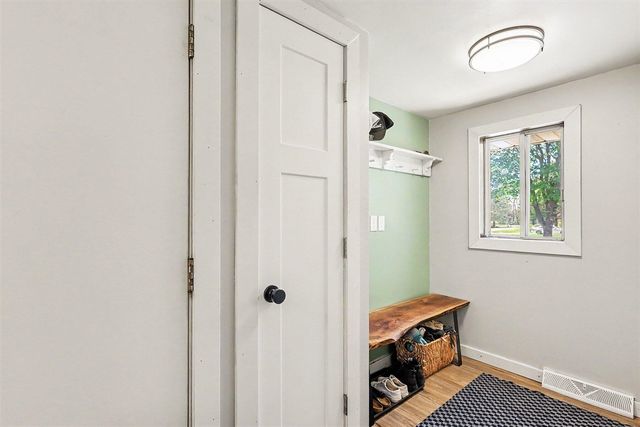16224 Pinewood Avenue, Spring Lake, MI 49456