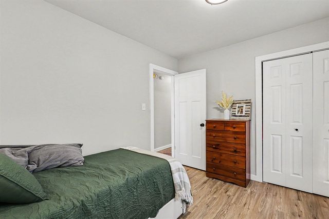 16224 Pinewood Avenue, Spring Lake, MI 49456