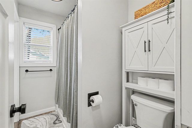 16224 Pinewood Avenue, Spring Lake, MI 49456