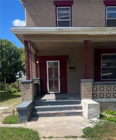 842 Cedar Ave, Sharon, PA 16146