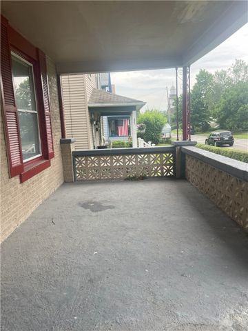 842 Cedar Ave, Sharon, PA 16146