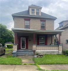 842 Cedar Ave, Sharon, PA 16146