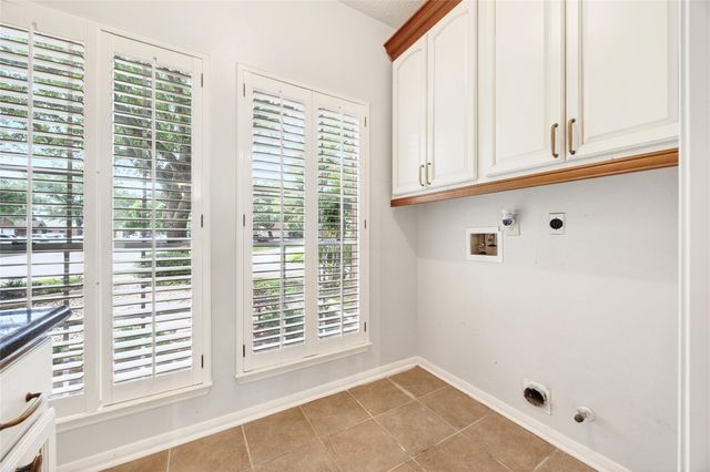 15502 Contender Lane, Friendswood, TX 77546