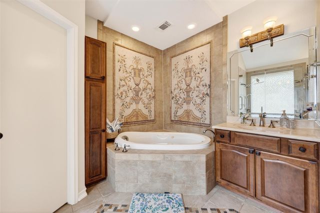 15502 Contender Lane, Friendswood, TX 77546