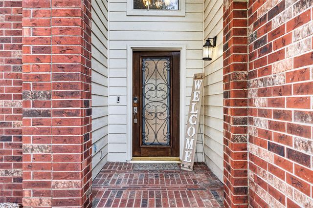 15502 Contender Lane, Friendswood, TX 77546