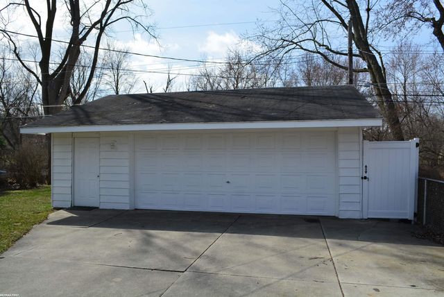 11076 Lesure Drive, Sterling Heights, MI 48312