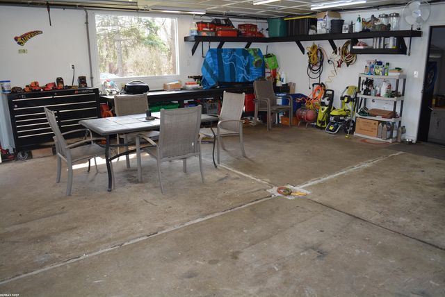 11076 Lesure Drive, Sterling Heights, MI 48312