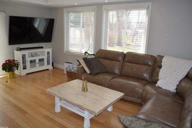 11076 Lesure Drive, Sterling Heights, MI 48312