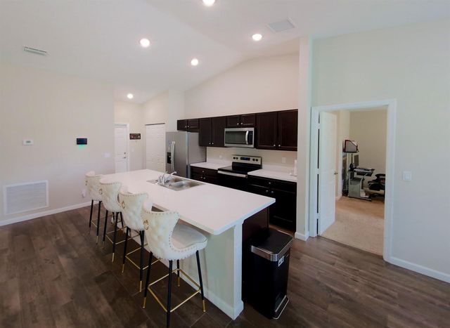 2202 SE Lucaya Street, Port St. Lucie, FL 34952
