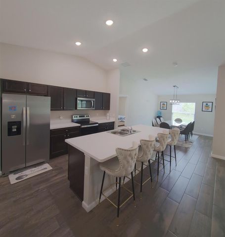 2202 SE Lucaya Street, Port St. Lucie, FL 34952