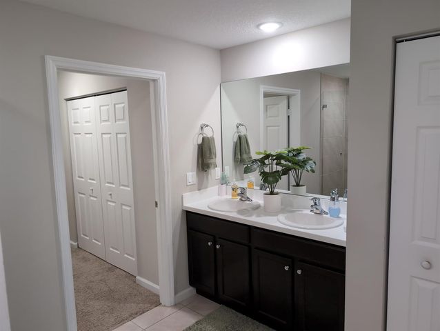 2202 SE Lucaya Street, Port St. Lucie, FL 34952