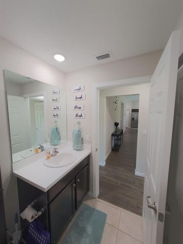 2202 SE Lucaya Street, Port St. Lucie, FL 34952