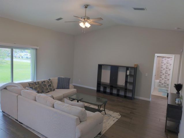 2202 SE Lucaya Street, Port St. Lucie, FL 34952