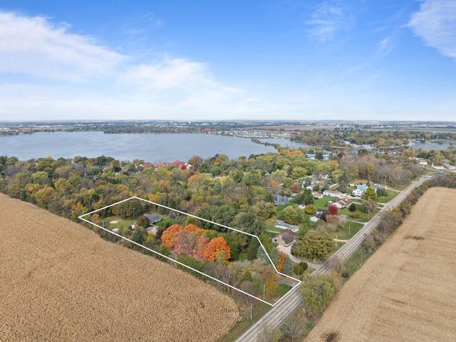 3345 County Rd F S, Delavan, WI 53115