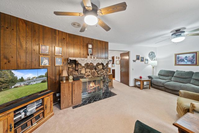 3345 County Rd F S, Delavan, WI 53115