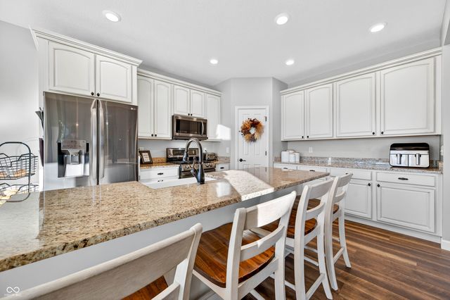 6628 S 125 W, Trafalgar, IN 46181