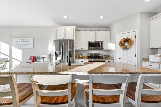 6628 S 125 W, Trafalgar, IN 46181