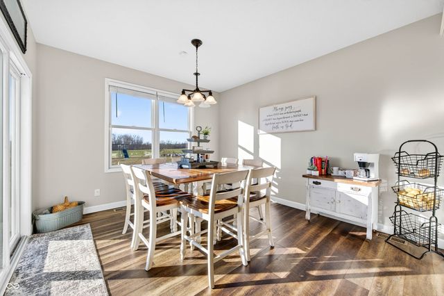 6628 S 125 W, Trafalgar, IN 46181