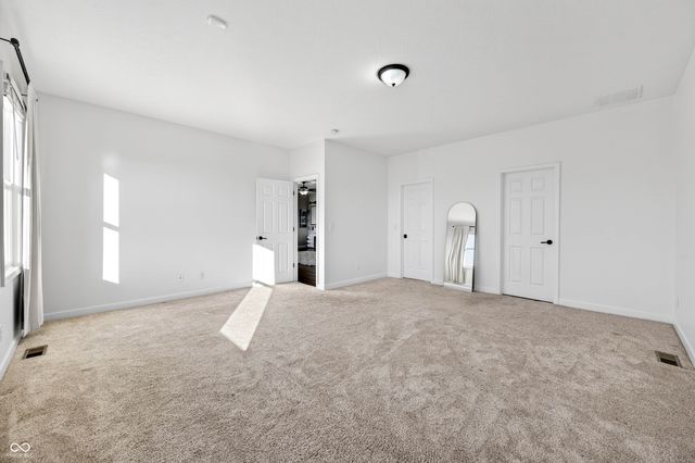 6628 S 125 W, Trafalgar, IN 46181