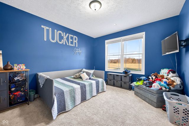 6628 S 125 W, Trafalgar, IN 46181