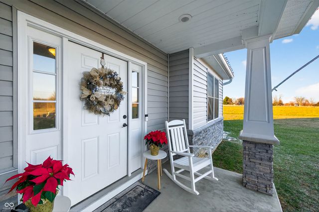 6628 S 125 W, Trafalgar, IN 46181