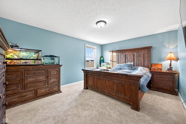 6628 S 125 W, Trafalgar, IN 46181