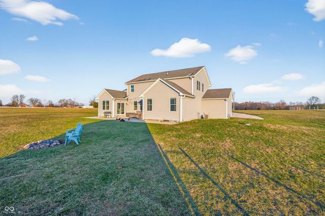 6628 S 125 W, Trafalgar, IN 46181