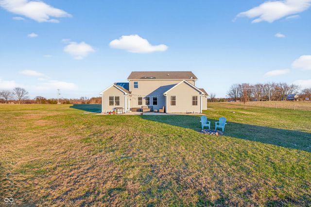 6628 S 125 W, Trafalgar, IN 46181