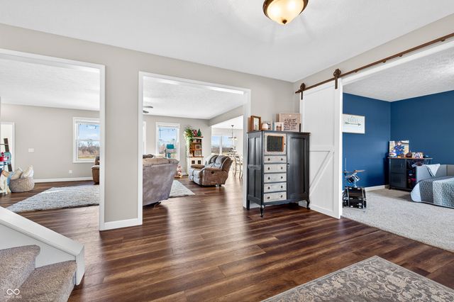 6628 S 125 W, Trafalgar, IN 46181