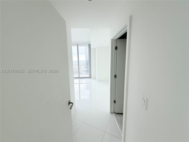851 NE 1st Ave 3202, Miami, FL 33132