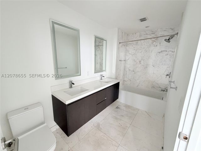 851 NE 1st Ave 3202, Miami, FL 33132