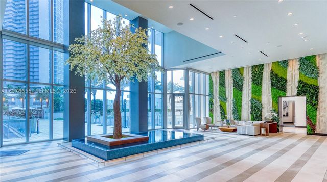 851 NE 1st Ave 3202, Miami, FL 33132