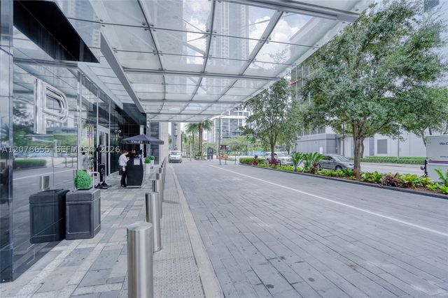 851 NE 1st Ave 3202, Miami, FL 33132