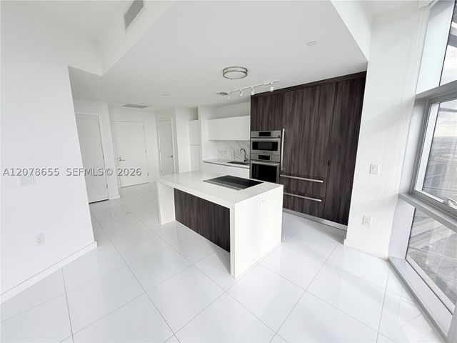 851 NE 1st Ave 3202, Miami, FL 33132