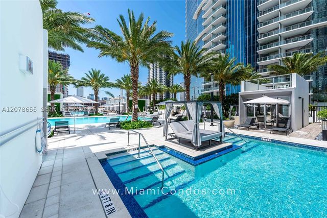 851 NE 1st Ave 3202, Miami, FL 33132