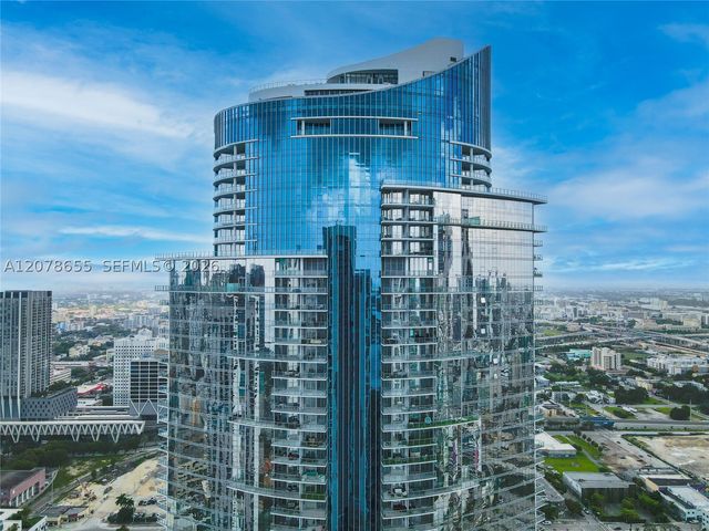 851 NE 1st Ave 3202, Miami, FL 33132