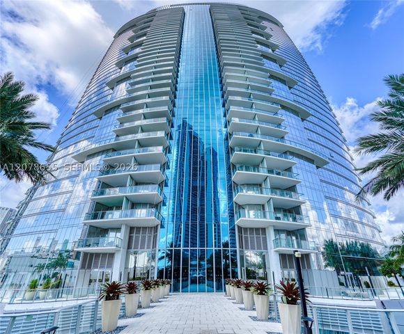 851 NE 1st Ave 3202, Miami, FL 33132