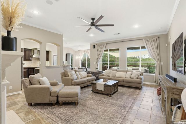 58 Horseshoe Cyn, San Antonio, TX 78258