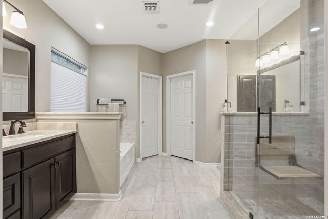 58 Horseshoe Cyn, San Antonio, TX 78258